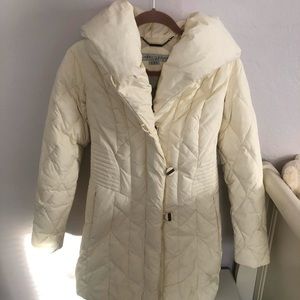 Larry Levine Cream Puffer Coat Size XS
